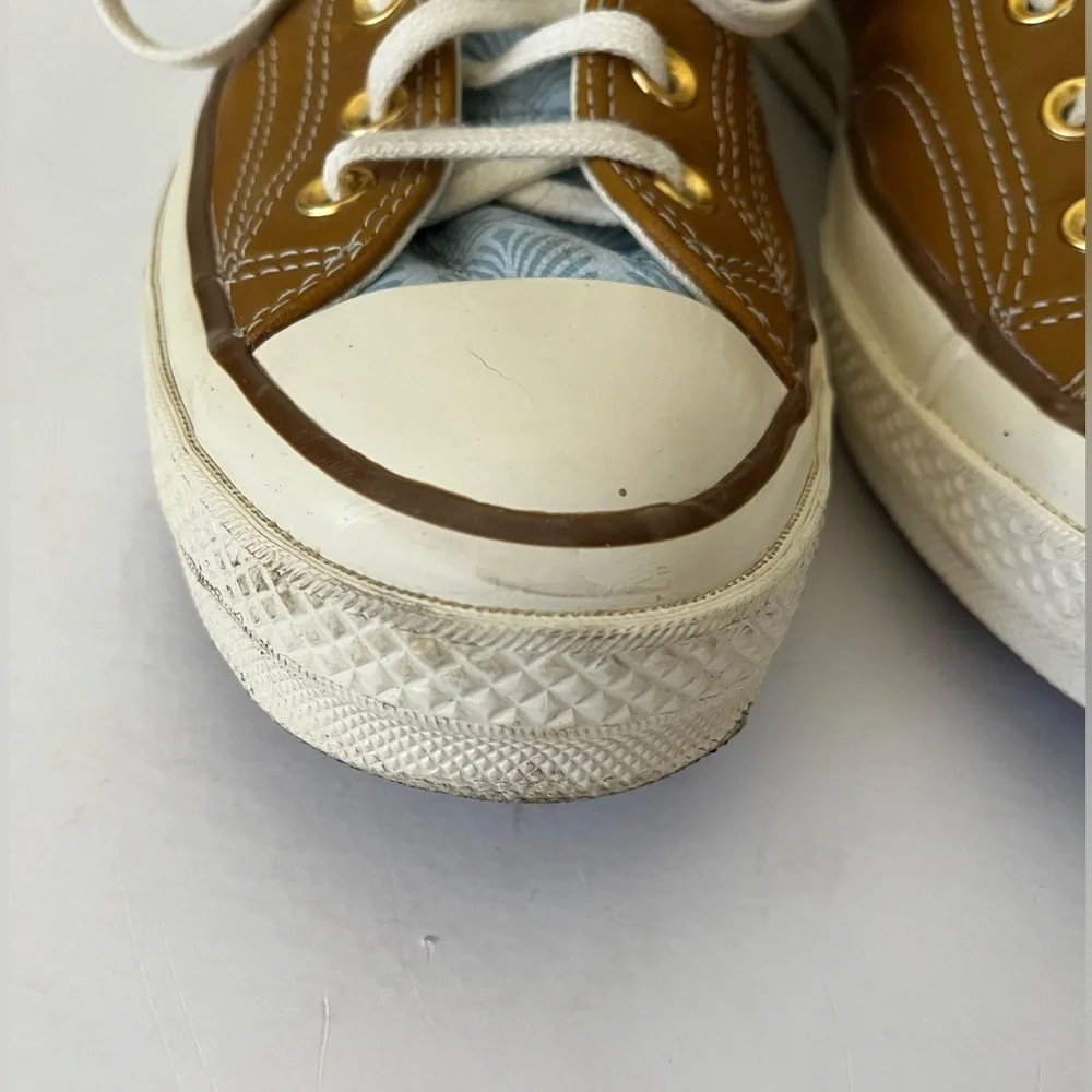 Converse Chuck Taylor 70 High Tops Brown Leather Blue Leaf Pattern Men’s Size 9